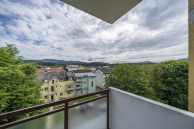 PROVISIONSFREI – 3-Zimmer-Erstbezug mit Balkon u. Fernblick