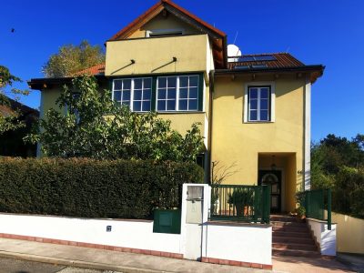 Haus straßenseitig