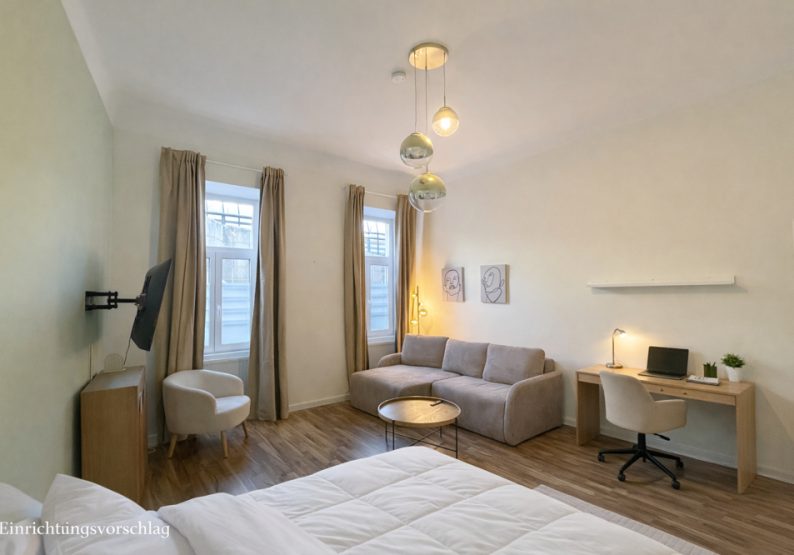 Zimmer mit Schreibtisch